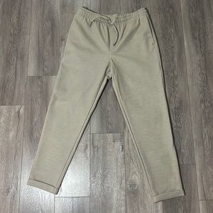 Brand New, Size M (31) Zara Joggers in Tan.